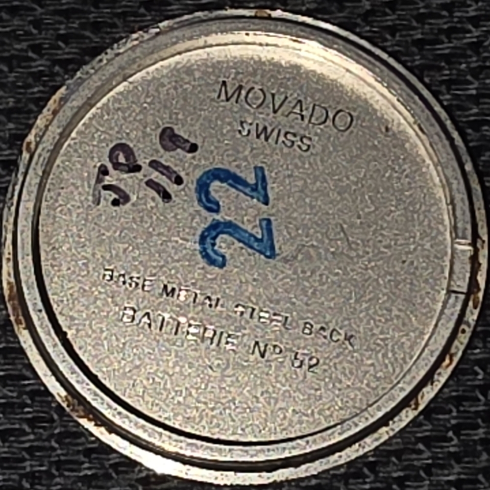 VTG Movado Ladies Two Tone Stainless Steel Bracelet Watch For Parts Or Repair - Picture 9 of 12